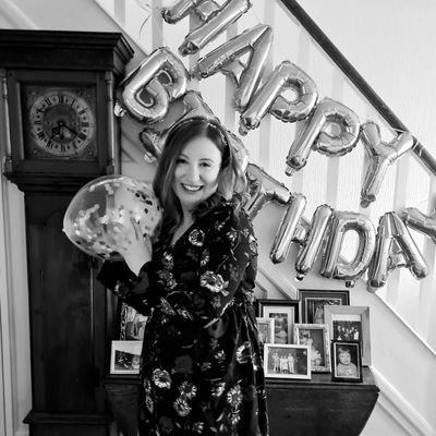 katie_eade's profile picture. Teacher, Director at MARTHA⚘️, one half of The Middle Space podcast🎙and The Be Myself Employed Club 💫