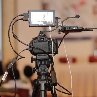A journalist,
An editor, 💻
A TV Director, 📺
Photographer📸
Videographer, 📹
A Worshipper 🎤
From 254 saved by His Grace,
A Gunner⚽🧨