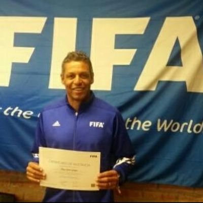 Ex-jugador de fútbol  campeón de América y del Mundo./
 D.T. Profesional Licencia Pro Conmebol/ Video Analista / Gerente Deportivo