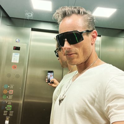 NeuCoupon's profile picture. it is Strange 🤔 How do you Spell that ?