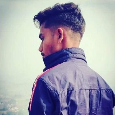 vikashyadav_66's profile picture. 🔱कृष्णा तूने तो लाखों की तकदीर सवारी हैं 

                                                               मुझे दिलासा तो दे कि अब तेरी बारी है🔱