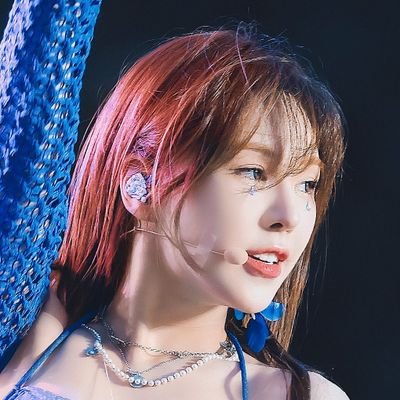 very_sapphic's profile picture. PhD era zzz 💙💝 SM artist stan since 2010, she/her, 26 | wentaewin REAL in GOT the Beat | stan goddess irene