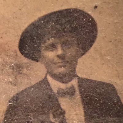 casm1717's profile picture. I sometimes talk to the headlines.