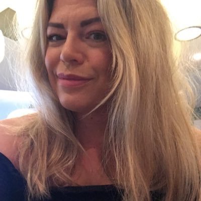 Carolinebutte12's profile picture. 