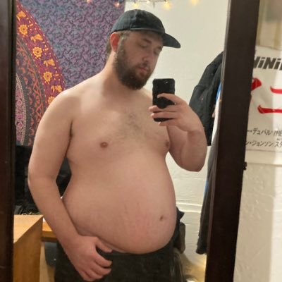 gains bro / see my transformation from 160 lbs - 300 lbs in just a year and stick around to see even more 😏 @ https://t.co/dJMxe13cHS  cw: 330