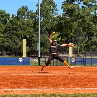 Lake Mary High School 2025// 1st, 3rd and Pitcher// Hatters Gold 18u Birle//4.36 GPA// email: Sawyer.snedakerNSR2025@gmail.com