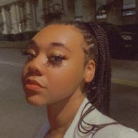 Ciara 🍯 (@ciara_bonds) Twitter profile photo
