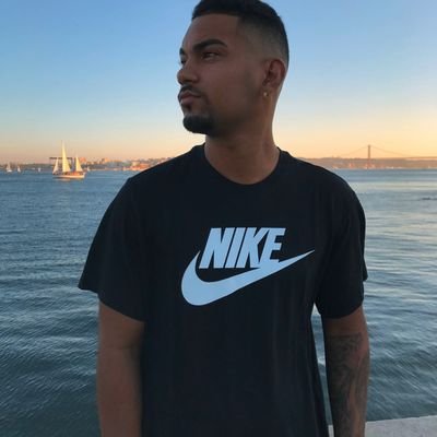 Vivendo intensamente, sempre em busca do progresso !
conta nova !