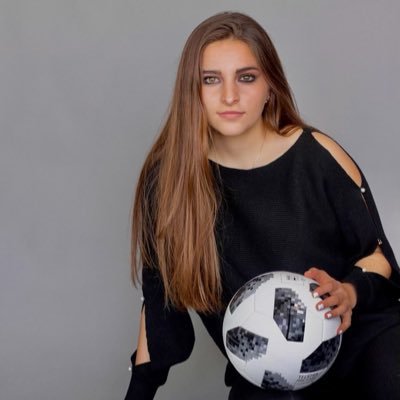 Todo lo que hagas hazlo con amor 🤍 |||Me apasionan los deportes ...⚽️🏀🏈⚾️ ||| Instagram: palomaguirree