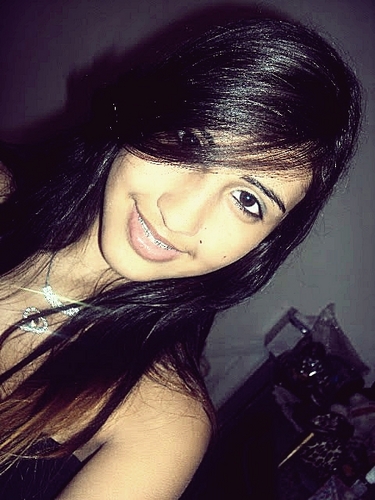I know that today I am happy just for you there my world is you @justinbieber s3.   http://t.co/4SFA2srMVm