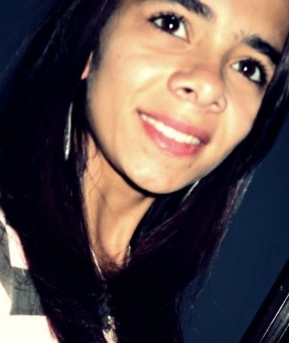 Elα curte um funk,elα é de bαlαdα,elα gostα dα Nigth,elα é de beber.Dα um role junto com αs αmigαs,e só voltα prα cαsα αo αmαnhecer.Vive α vidα intensαmente *-*
