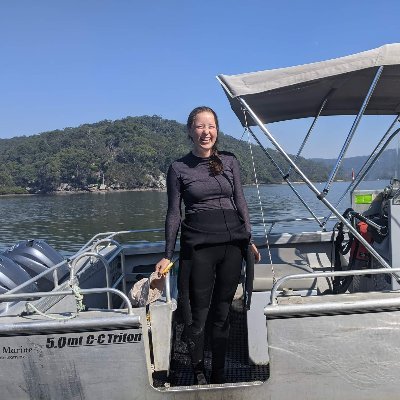 PhD student in marine ecology @unswbees | Investigating plant-soil feedbacks in seagrass communities 🌿🌊