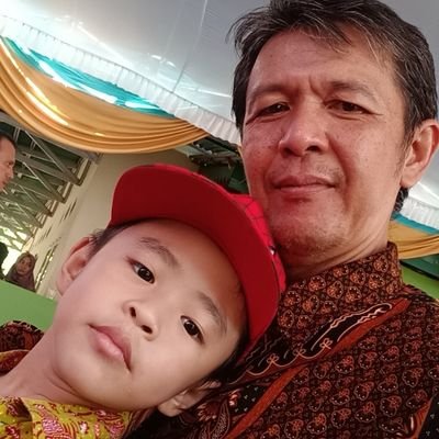 ElyzarAgus's profile picture. Serius tapi santai