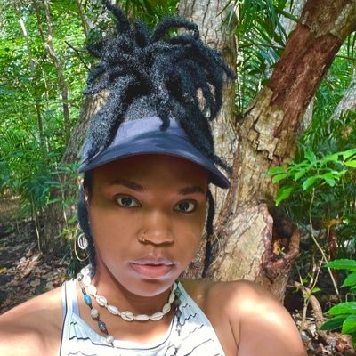 negative thoughts don’t even enter my inner matrix🧘🏾♀️ 1920💙