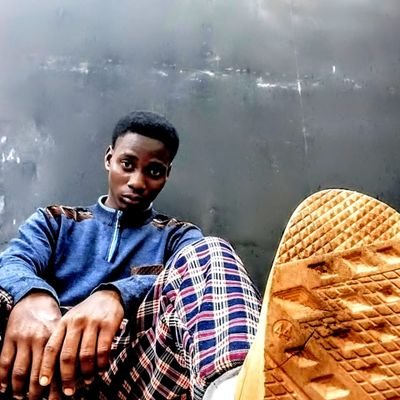 TobiHOkolie's profile picture. 