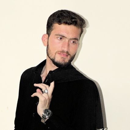 Talhakh00708160's profile picture. 