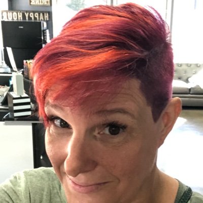 All progress begins by telling the truth. I’m the friend u call when u want it straight. Then we fix the shit, have a cocktail & live full out
USMC Vet/She/Her
