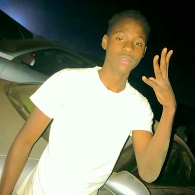 DouyonLamine's profile picture. Électricité