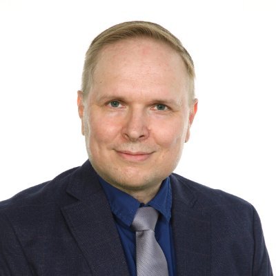 Liberaalipuolueen Keski-Suomen piirin hallituksen jäsen, ekonomi, talous- ja arvoliberaali