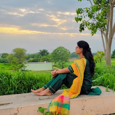 nature lover, keen reader, like photography, videography, dancing, music, drawing, travelling , cooking ane  ઘણું બધું 😀 |tweets are personal |always positive|