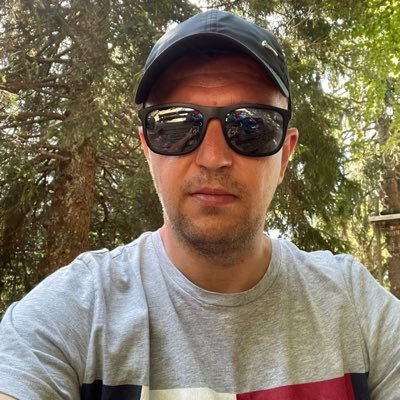 GeomLore's profile picture. 