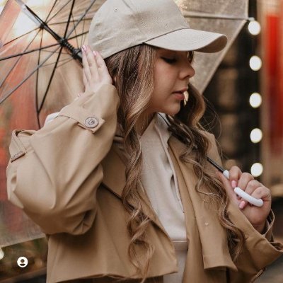 parvaneehalami's profile picture. 😄😄