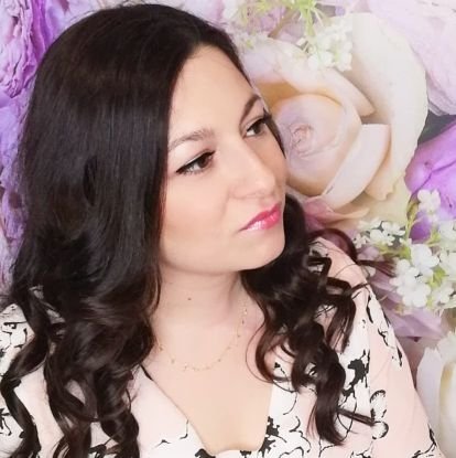 lisabeautycase's profile picture. ❤ moglie e mamma
❤ tea lovers ☕
❤ Makeup & Nailpolish addicted
❤ Tester e Beauty blogger✍