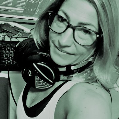 CrazyWitch111's profile picture. Zene, sport, buli...