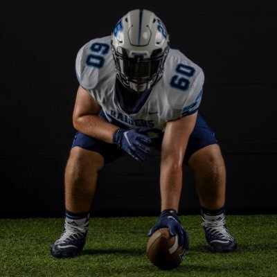 6’0 270 | Class of ‘23 | OL | LD Bell HS | 4.1 GPA | 1250 SAT