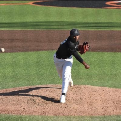 Cvcc Baseball Player. #Teamlaboratorio⚾️. Contacts: 828-661-7601 juniormartinez0512@gmail.com