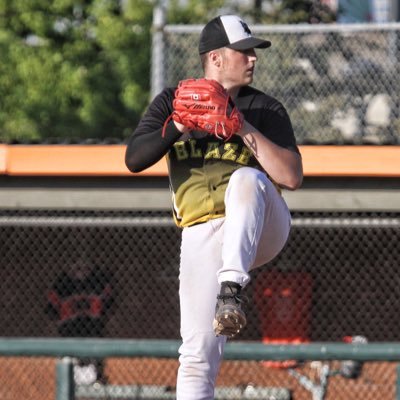 6’1 205 ILB | 2024 Grad | RHP | Email: stefanosiniscalchi24@gmail.com