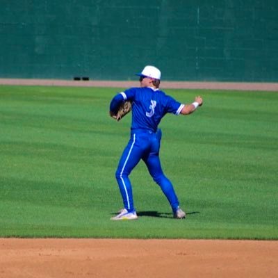 RyanValdes3's profile picture. ⚾️ #3