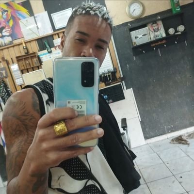 Profissional área de barbearia 🙏💰