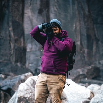 Porsche parts manager, off grid explorer, coffee loving photographer.