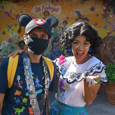 Disneyland & Disney Movie Fan Amphibia Owl/Loud House Casagrandes Steven Universe 👍🏽 #ToonamiFaithful Mainly Nintendo WWE/AEW Fan. Fvck Racists #GetVaccinated