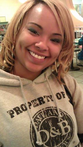 Name : Miss Dream 21 Model / exotic Dancer/reality show cast member
looking to do more music videos and acting . *Pretty N Paid*