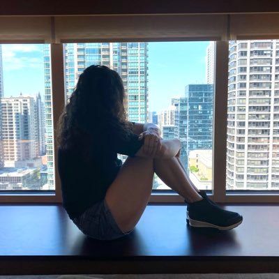 AriJordan_'s profile picture. begrudgingly ⚾️ (🐻 & 🧦) //💍 @pickleknee // she/her