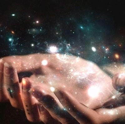 Cosmicspicce's profile picture. 