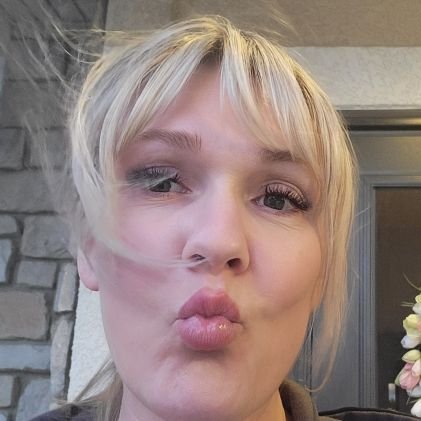 JeanetteFish7's profile picture. Christian mother of three and married to my best friend