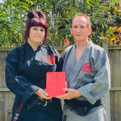 award winning complimentary therapist martial artist https://t.co/3kdK7zSmZr.