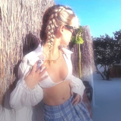 medine15718578's profile picture. CS 🥰 

ig:swetiecemre