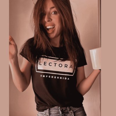 larepisadeelen's profile picture. Lectora Empedernida. Reseñas literarias. Administro Club Lectura  @larepisadeelena