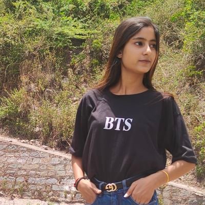 chauhan_lavi_'s profile picture. I’ve never been a millionaire but I just know I’d be darling at it