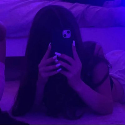 Kayla_xo_xx's profile picture. 18 
Kayla x