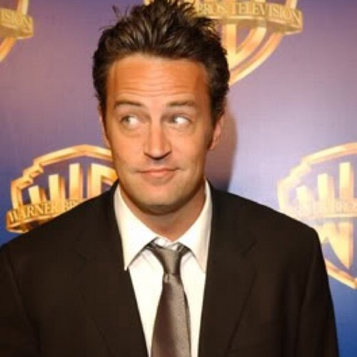 ChandlerInABox's profile picture. I'm Chandler Bing, known as the funny one and Chanandler Bong. Married @MonicaCleans, my best friends sister.