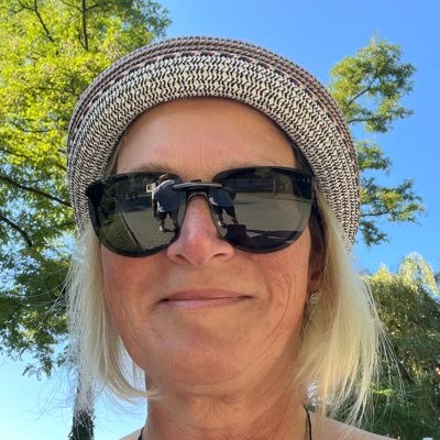 the_only_right's profile picture. 