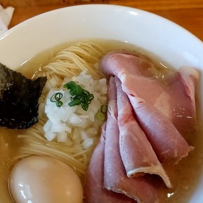 🍜､⚾､🍷､🚃､🚌好きのコミュ障の公務員(役人)です。
🍜のツイートだけですが、👍️、フォローしてもらえるとちょっとうれしいです。