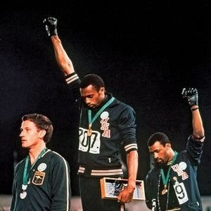 TulgayK's profile picture. “ İnsanları aptal yerine koyarken kendi zekanızı baz alıyorsunuz”

⭐️⭐️⭐️⭐️⭐️💛❤️🦁