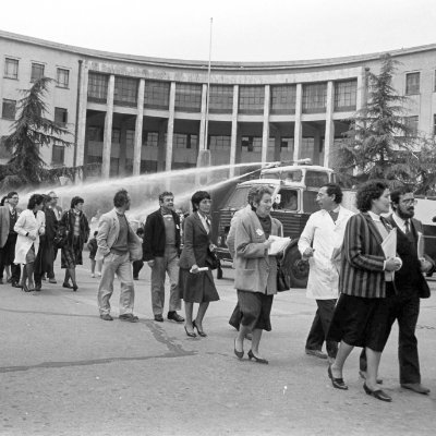 Académico Universidad de Concepción, 4 hijos, 6 nietos, militante DC desde 1962, Dirigente académico en dictadura, Profesor de Emprendimiento, Amo mi país