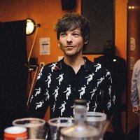 louis on stage (@iouisonstage) 's Twitter Profile